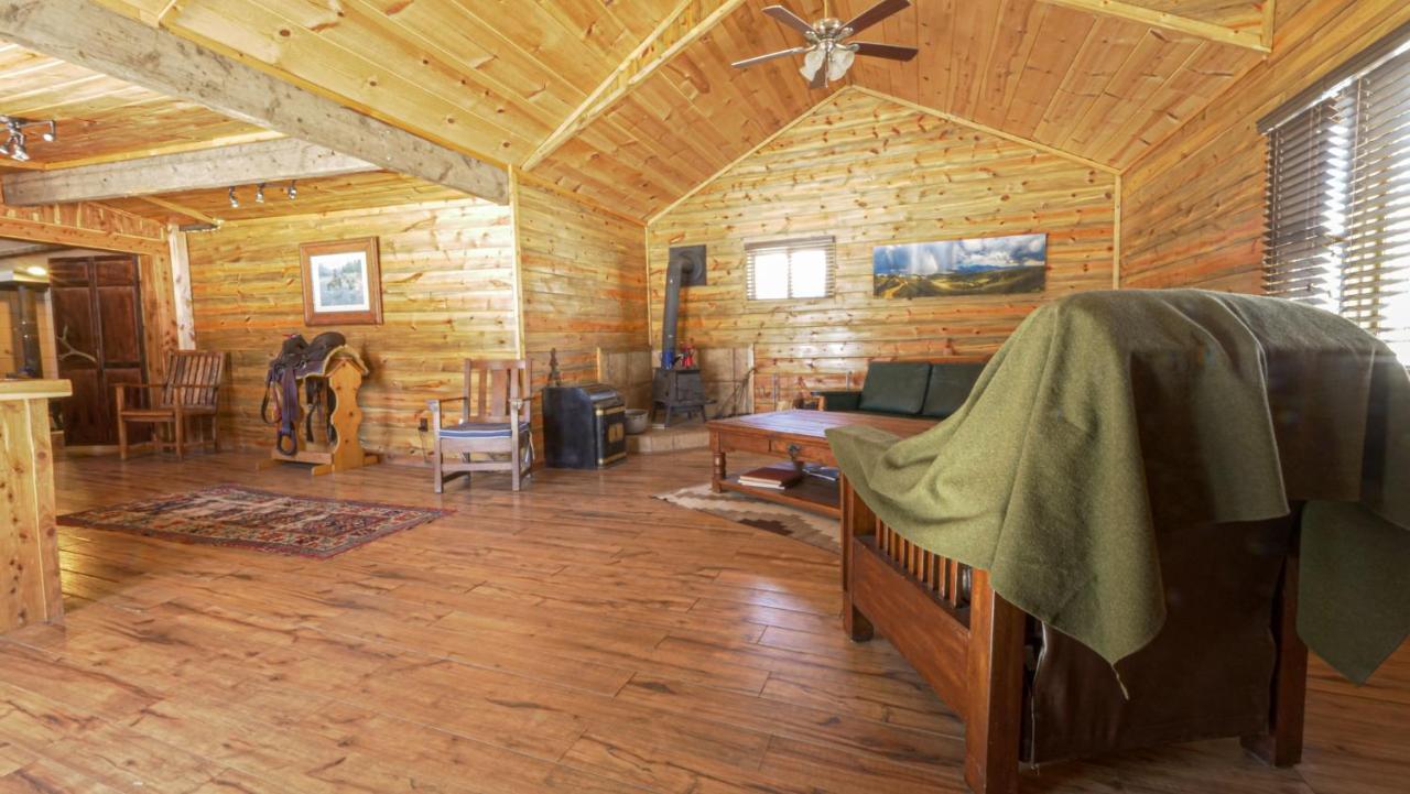 Aubin Sky Lodging At The Yl Ranch Savery Dış mekan fotoğraf