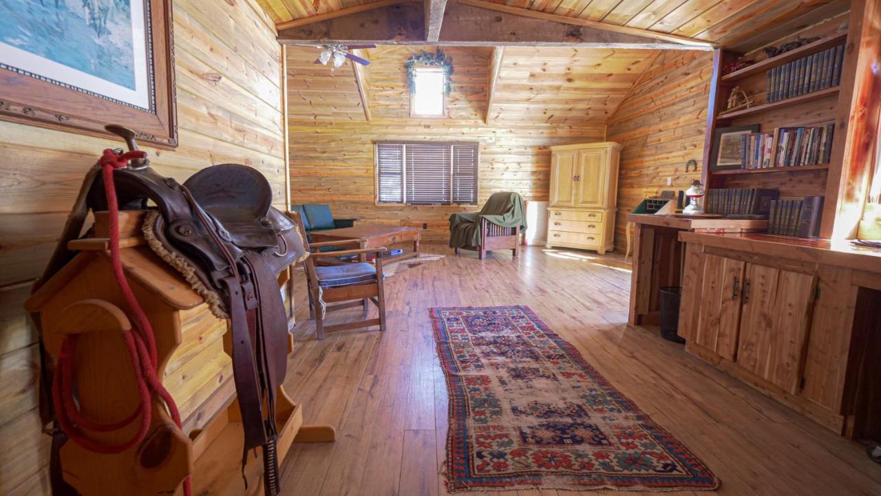Aubin Sky Lodging At The Yl Ranch Savery Dış mekan fotoğraf