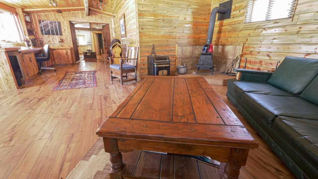 Aubin Sky Lodging At The Yl Ranch Savery Dış mekan fotoğraf